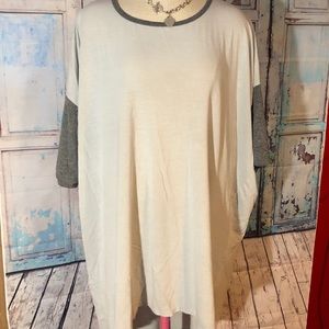 LuLaRoe Randy white with grey sleeves